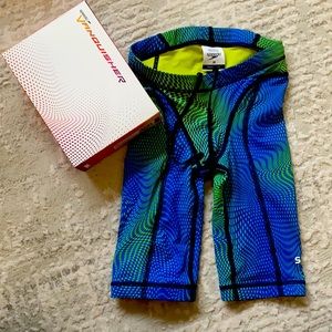 Speedo Vanquisher Tech Suit Jammer. 12U compliant. Size 26. Boys/Mens